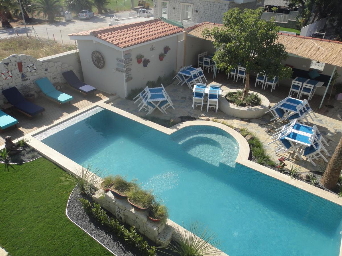 Cassiopeia Hotel Alacatı Bagian luar foto